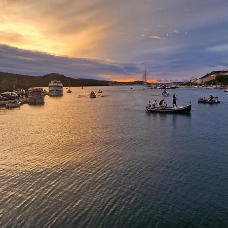 Апартаменты Vjera Тисно