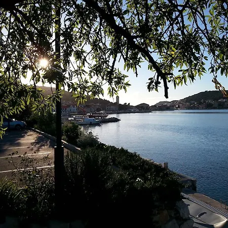 Vjera Apartment Tisno