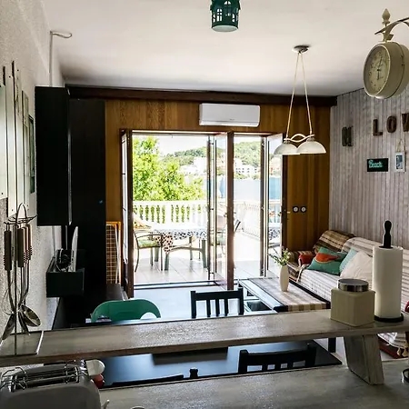 Apartment Vjera *